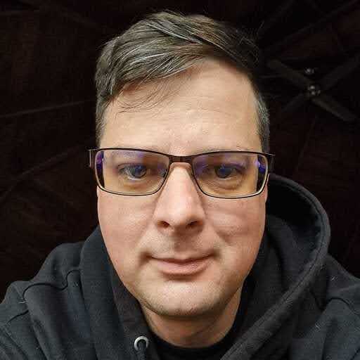 Bee A close up of new treasurer, Bee